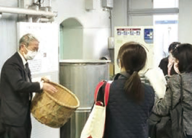 工場見学の様子